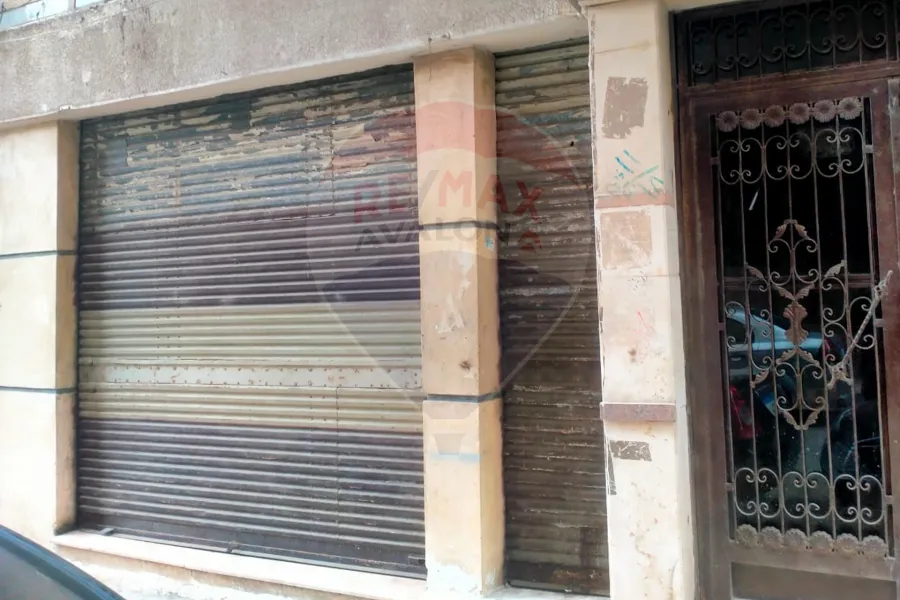 Shop for sale 20 m San Stefano (steps from the tram)