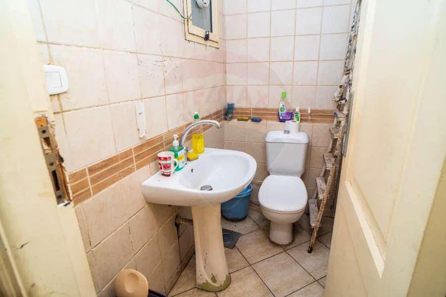 Shop for sale - Rented with a special rental income - 102 m Smouha (Tutankhamun's St.)