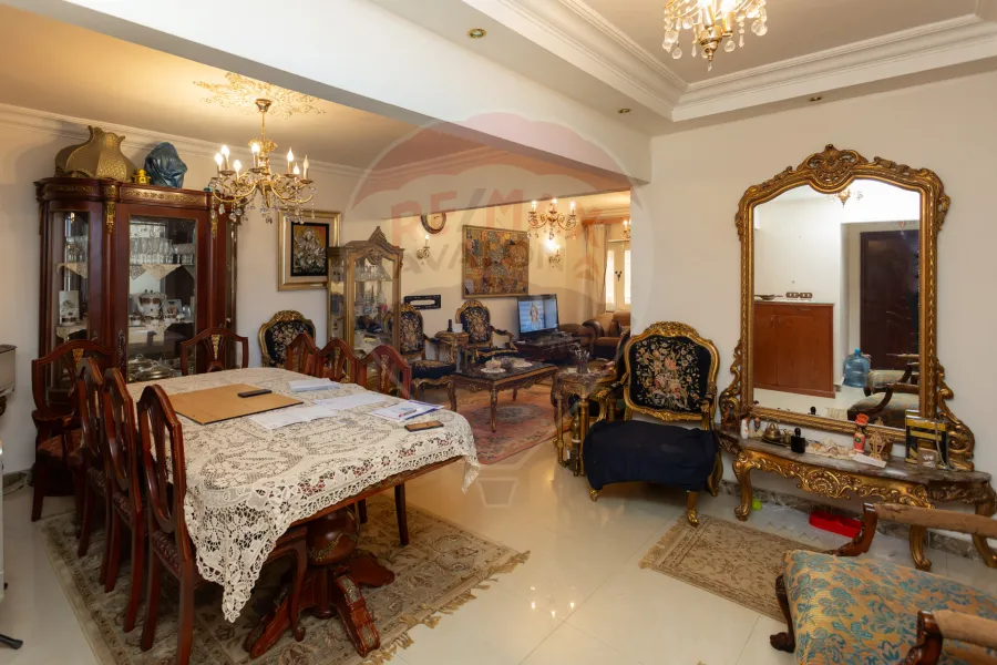 شقة للبيع 130 م ميامي (شارع إسكندر إبراهيم)