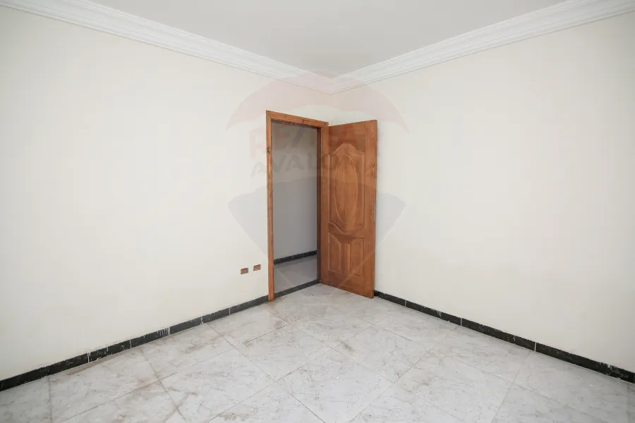 شقه للبيع 150 م جليم (خطوات من ش ابو قير و الترام)