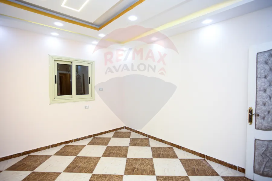 شقة للبيع 110 م المندرة (ثاني نمرة من البحر)