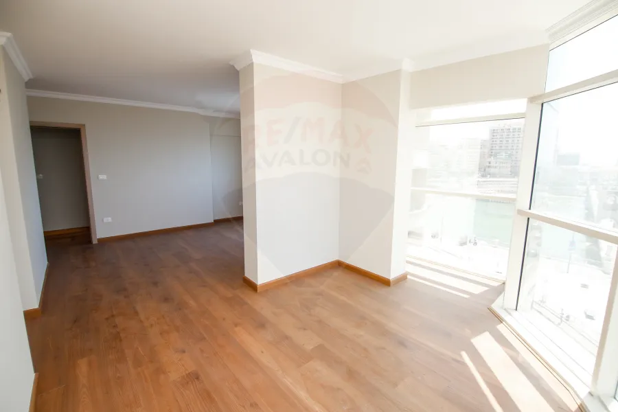 Apartment for sale 340m Stanly (Directly on the sea- brand building)