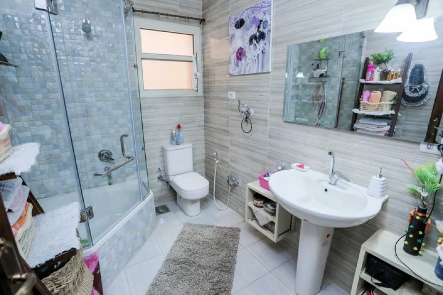 شقة للبيع 180م وابور المياه (وابور المياه خلف بنك CIB)