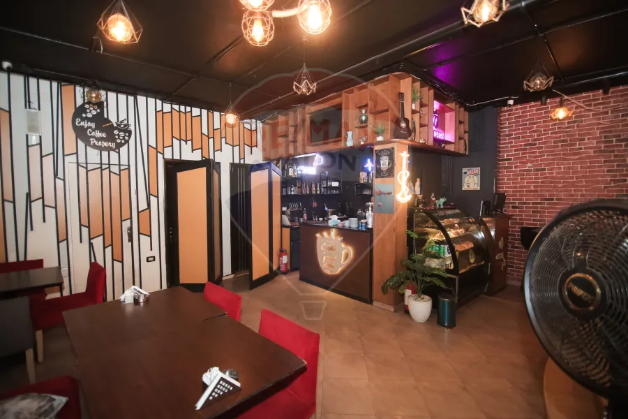 Shop for sale 118 m Rushdi (directly on the tram)