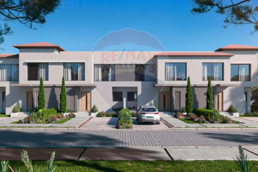 فيلا تاون هاوس 230 م للبيع 6 اكتوبر (كومبوند باديه