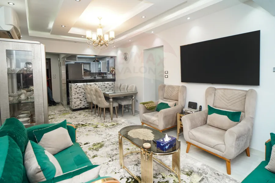 Furnished Apartment for rent 100 m Smouha (Steps from Fawzy Moaaz st)