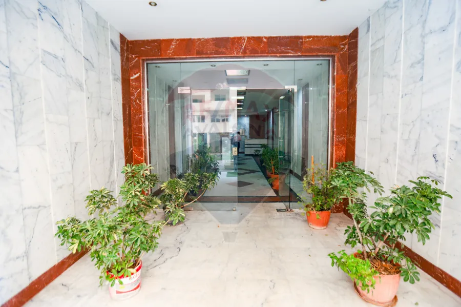 شقة للبيع 200 م لوران  (كومباوند  كيروسيز)