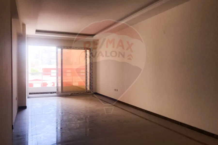 شقة للإيجار 135 م (ترام - الوزارة)