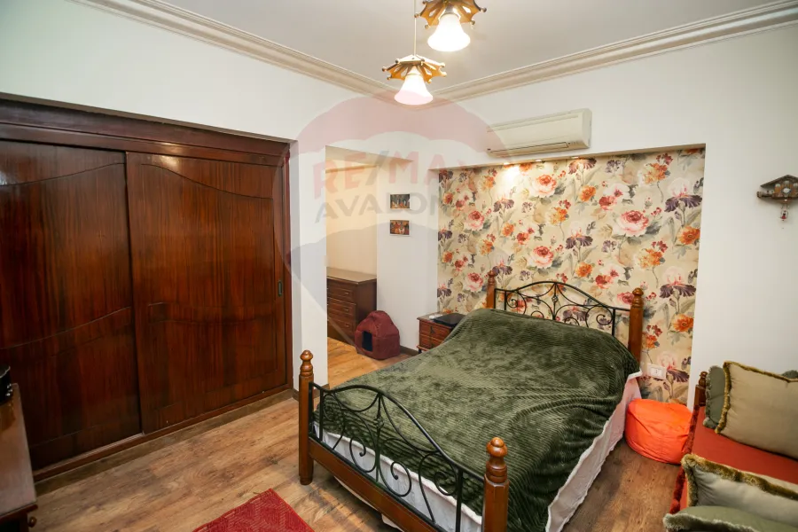 Apartment for sale 260 m Kafr Abdo (Branched from Ismailia st.)