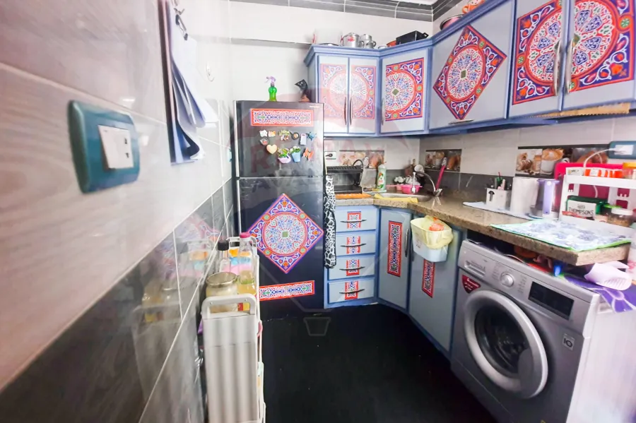 شقة للبيع 95 م بحري (ش العباني)