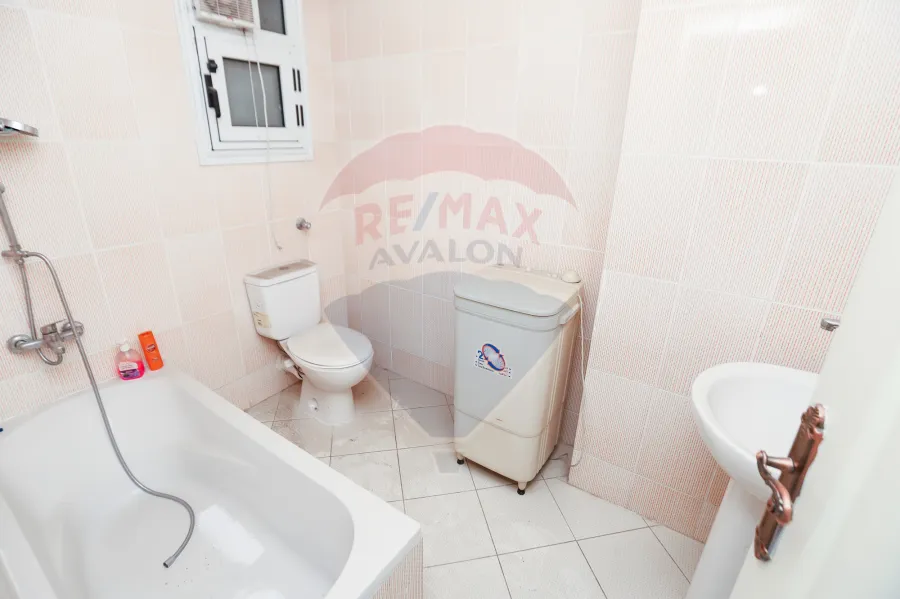 شقة للبيع 150 م محرم بك (ش منشا)