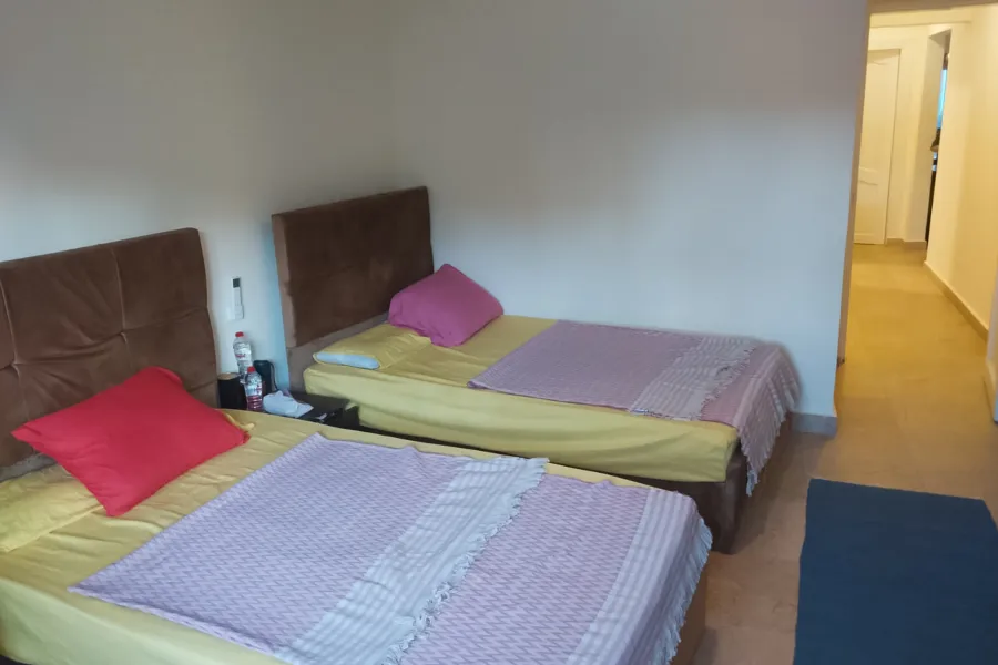 Ground chalet with garden for sale (Vista Marina) 150 m