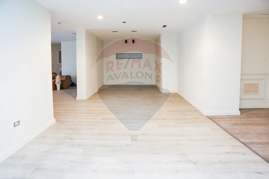 Shop For Rent 237 m Smouha (Elnasr Club St.) - Suitable For All Activities