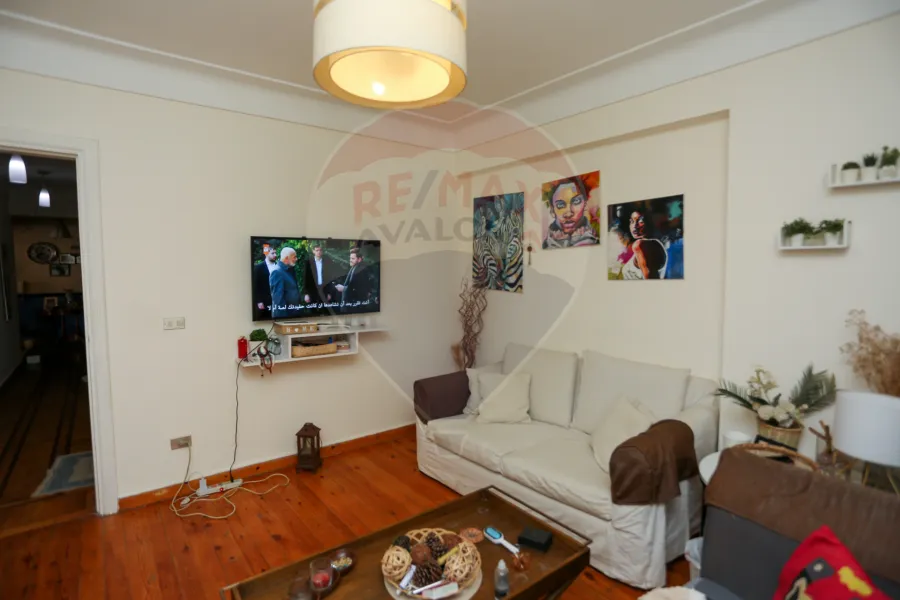 شقة للبيع 240 م سابا باشا (ش ابراهيم الحلبي)