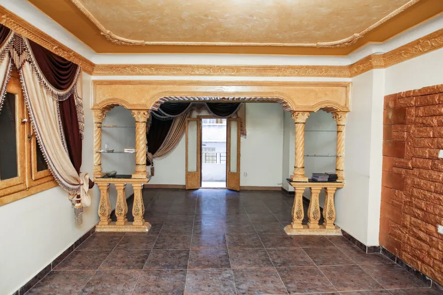 شقة للبيع 170م العصافرة بحري (متفرع من البحر)