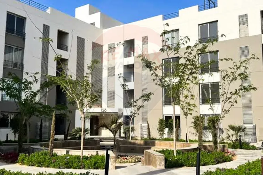 شقة ارضى بجاردن للبيع اكتوبر (بالم باركس)  90 م + 100 م جاردن