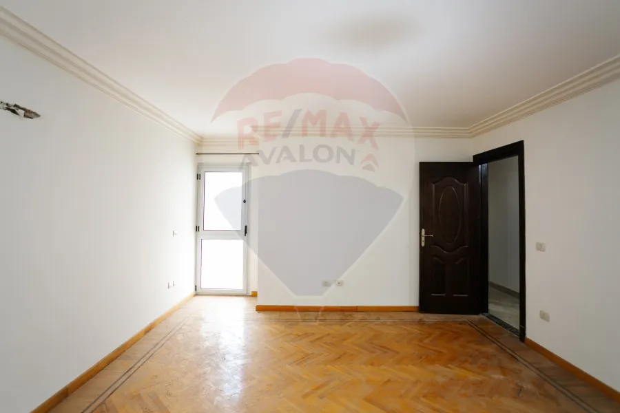 شقة للبيع 202 م سابا باشا (قصر المرغيني)