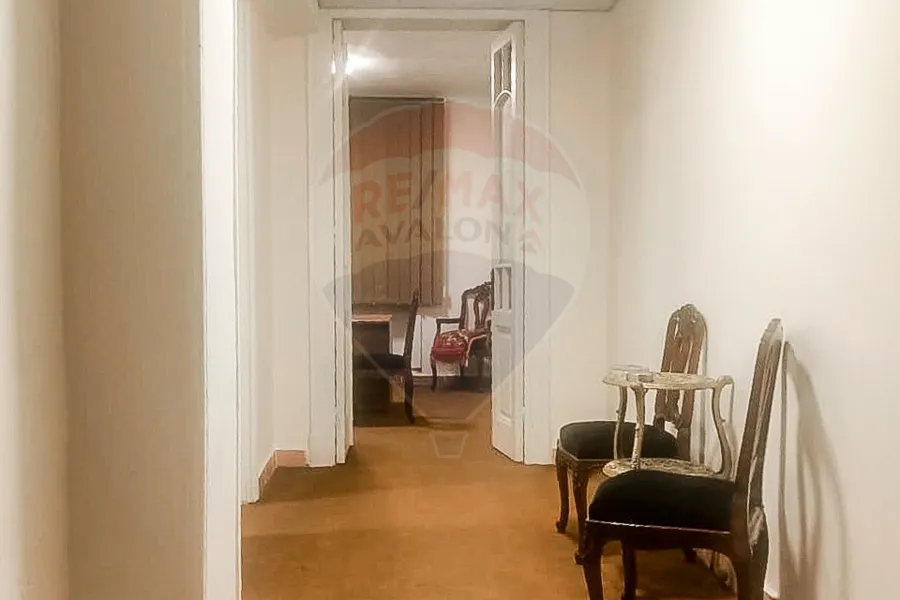 شقة للبيع 80 م كامب شيزار (تاني نمره من شارع بور سعيد)