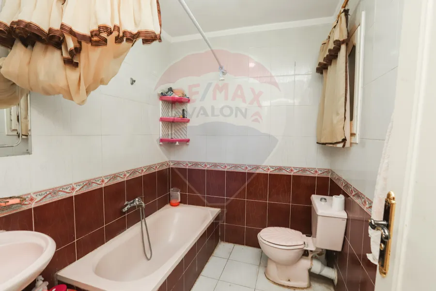 شقة للبيع 123 م ميامي (متفرع من ش العيسوي)