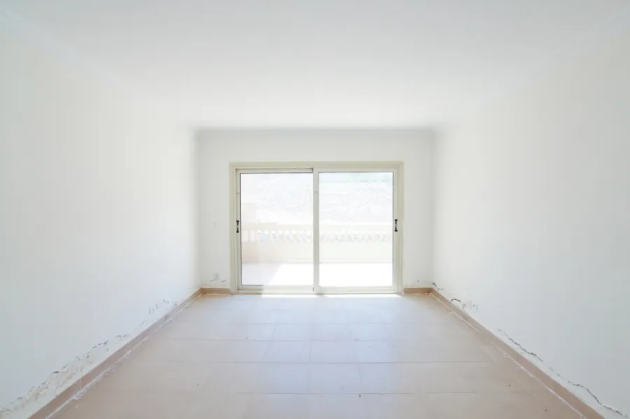 Villa for sale 726m King Marriot Alex west Compound