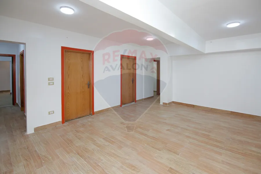 مقر اداري للبيع 315 م كفر عبده (ش قرداحي)