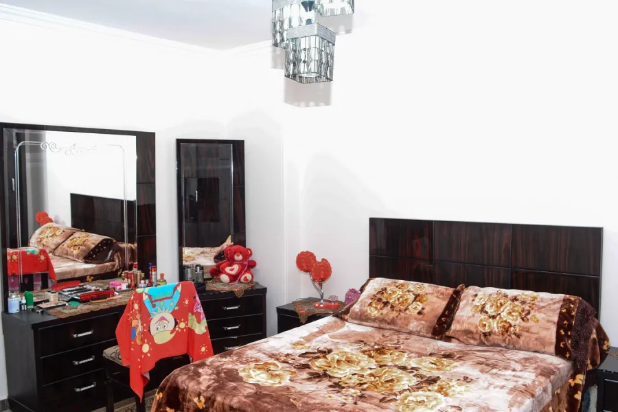 شقة للبيع 125م العجمي (ش البيطاش الرئيسى)