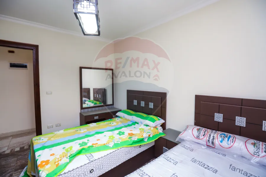 Apartment for sale 160 m Sidi Gaber (El-Mosher St Steps From Sea -Tram Station)