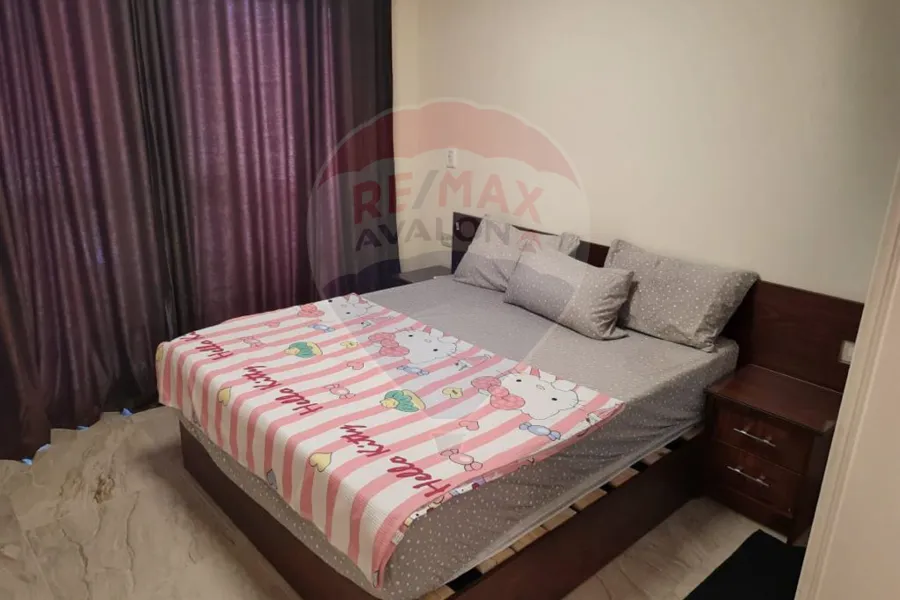 Townhouse villa for sale (Estella Heights) 245 m