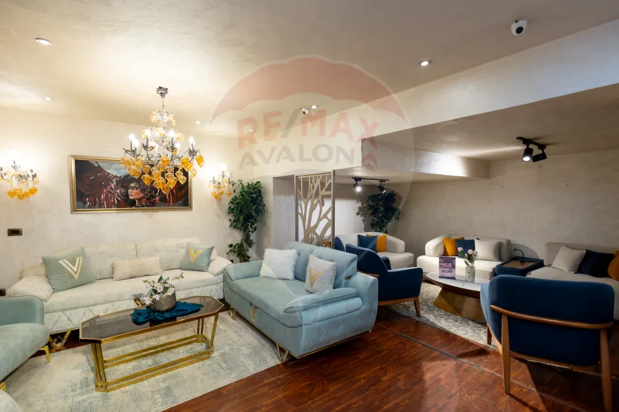 Shop for rent 600 m Louran (directly on the tram)