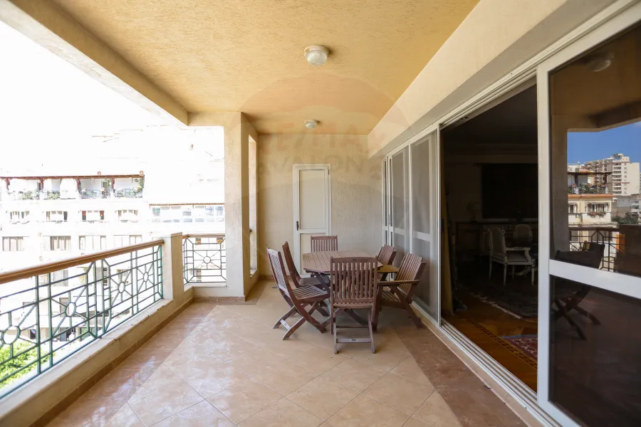 شقة للبيع 400م كفر عبده (خطوات من حديقة اللمبى )