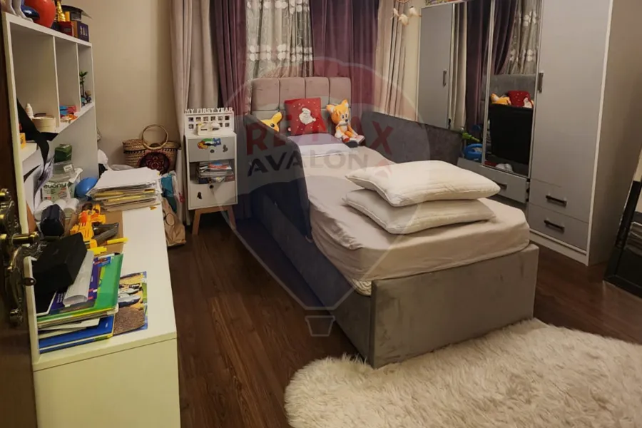 شقة للبيع 140 م سان ستيفانو (ش حامد الخولي)