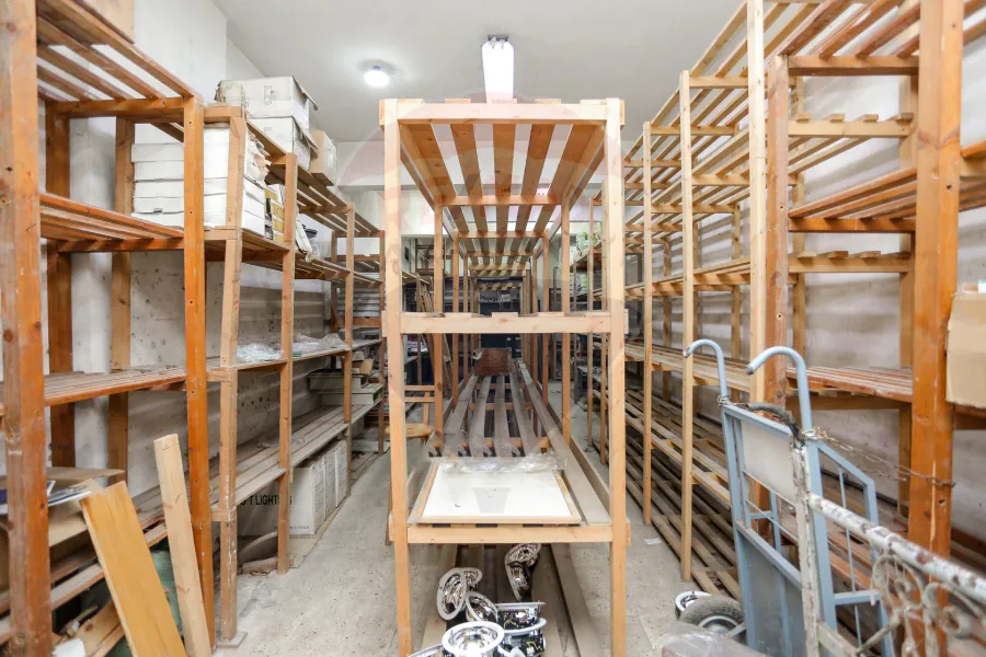 Shop for sale 80 m Al Ibrahimiyyah (steps from the sea)