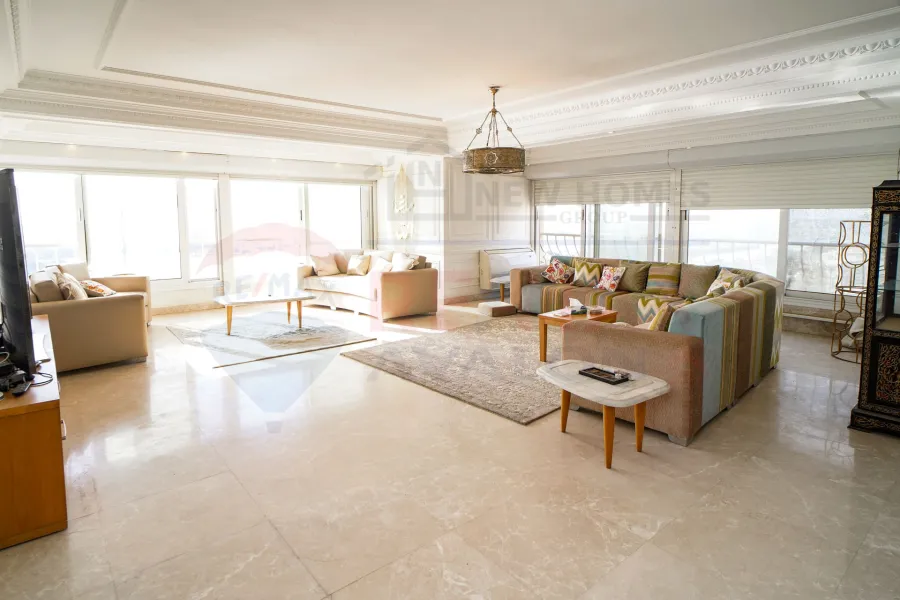 شقة للبيع 415 م المعادي  (كورنيش النيل مباشرة)