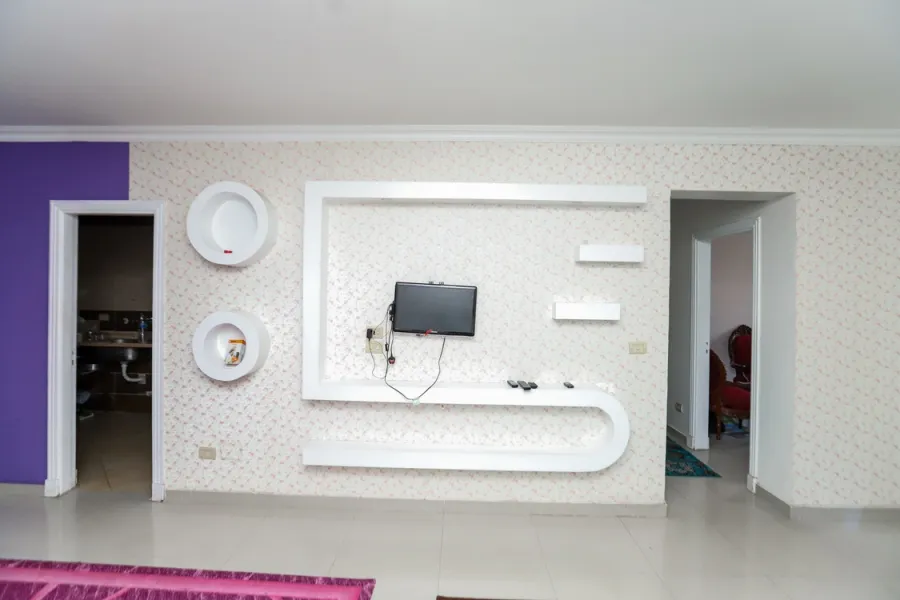 Apartment for rent 130m Louran (Number 3 From Corniche)