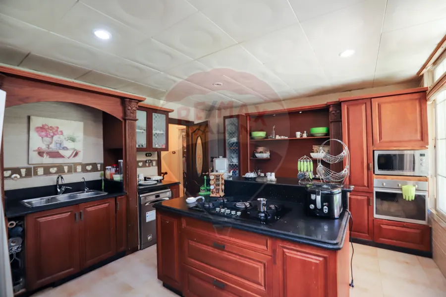 فيلا للبيع 609 م كينج مريوط  (كومباوند العروبة)