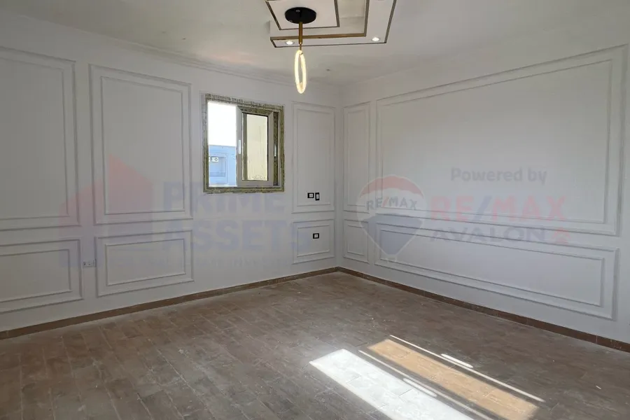 فيلا ستاند الون للبيع 520 م كينج مريوط (ش رشيد محمد رشيد)