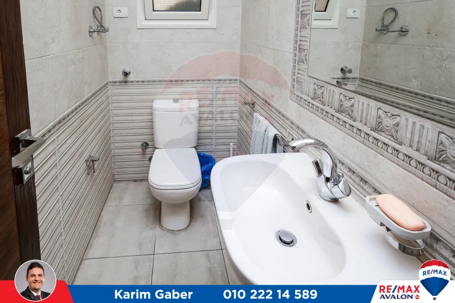 شقة للبيع 245م سموحة (منطقة الفيلات)