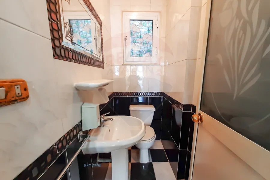 Apartment For Sale 250 m Elebrahmya (Abo Qer Main St.)