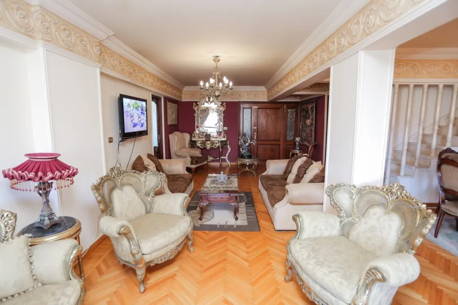 Duplex Apartment For Sale 215m Kafr abdou (Sekena Bent El-Hussen St.)