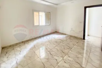 Licensed administrative headquarters for rent, 75 m Camp Caesar (directly on the tram)