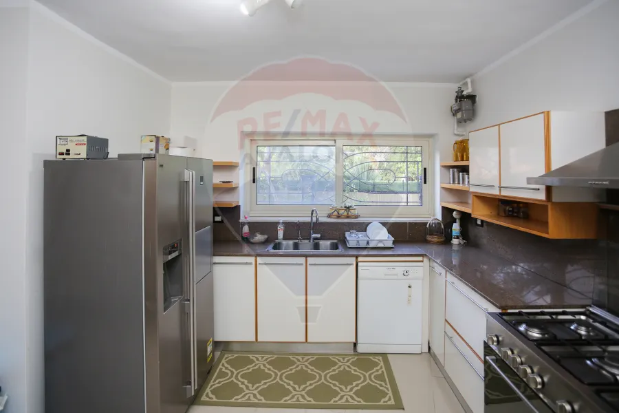 فيلا توين هاوس للبيع 415 م كينج مريوط (اليكس ويست - انطونيادس)