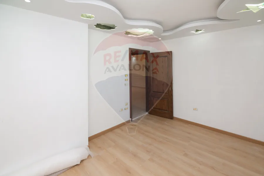 شقه للبيع 135 م الابراهيمية (ش ابو قير)