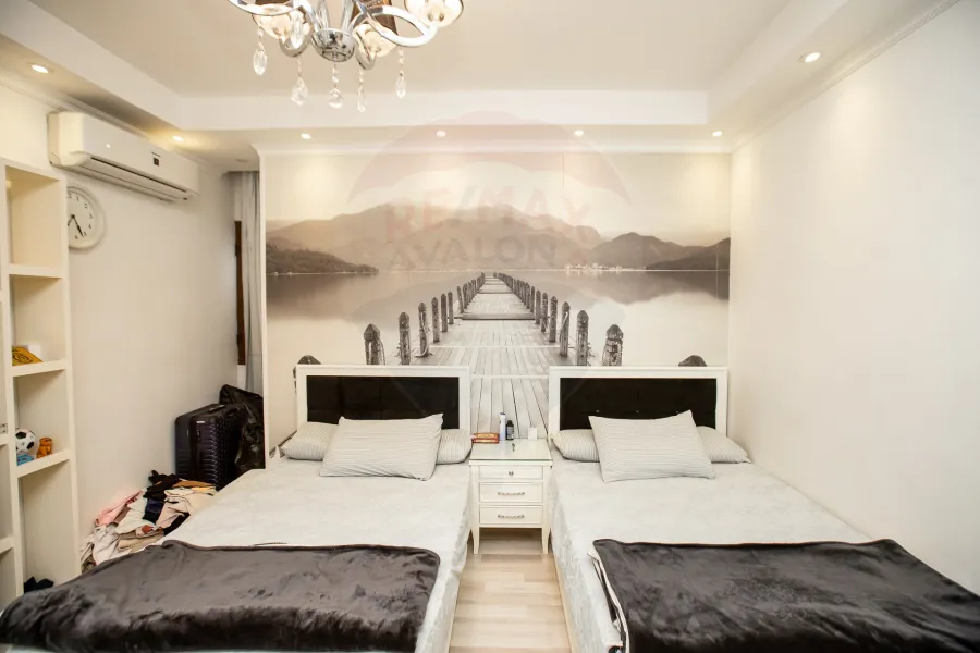 شقة للبيع  293 م لوران (ش عبد السلام عرف - عمارة براند )