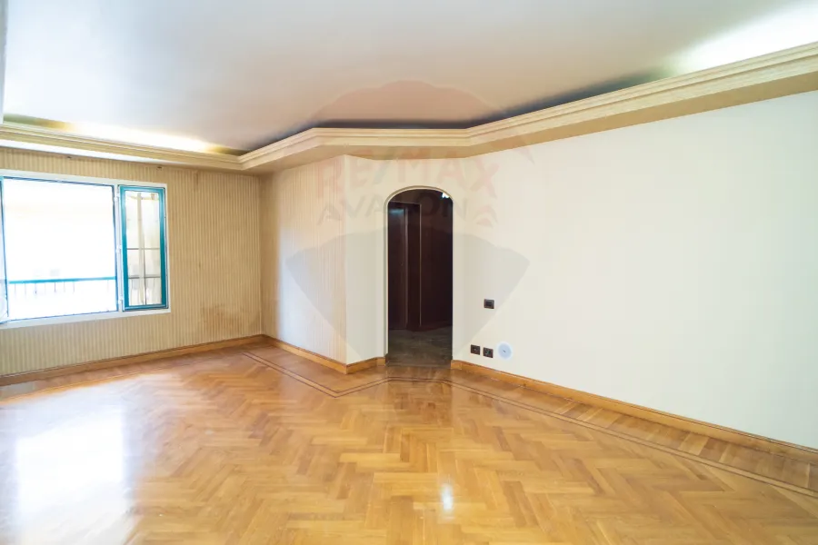 Duplex for sale 370 m Smouha (mostafa kamel st.)