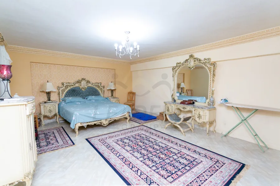 شقة للبيع 200 م الابراهيميه (ش الحجاز)