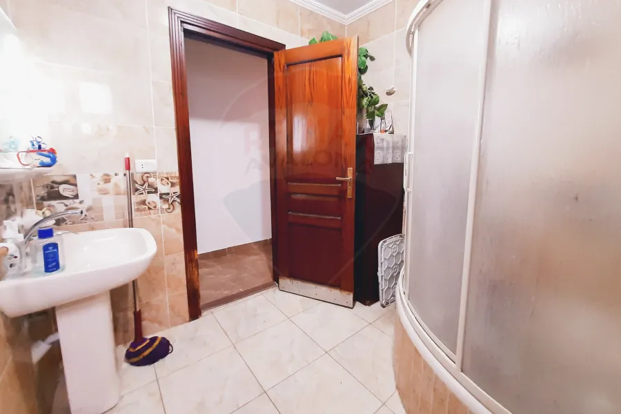 Apartment For Sale 160 m Roushdy (Steps From Sirya St.)