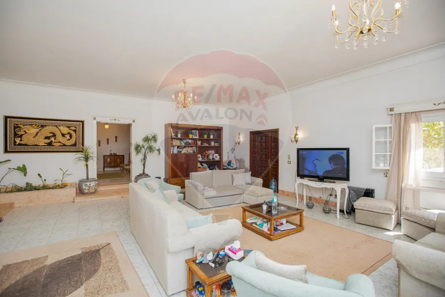 Registered villa for sale 3,700 m King Mariout (Rashid st)