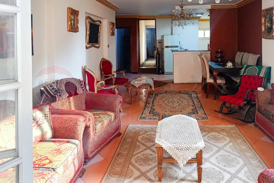 شقه للايجار المفروش 120 م كامب شيزار (متفرع من البحر)