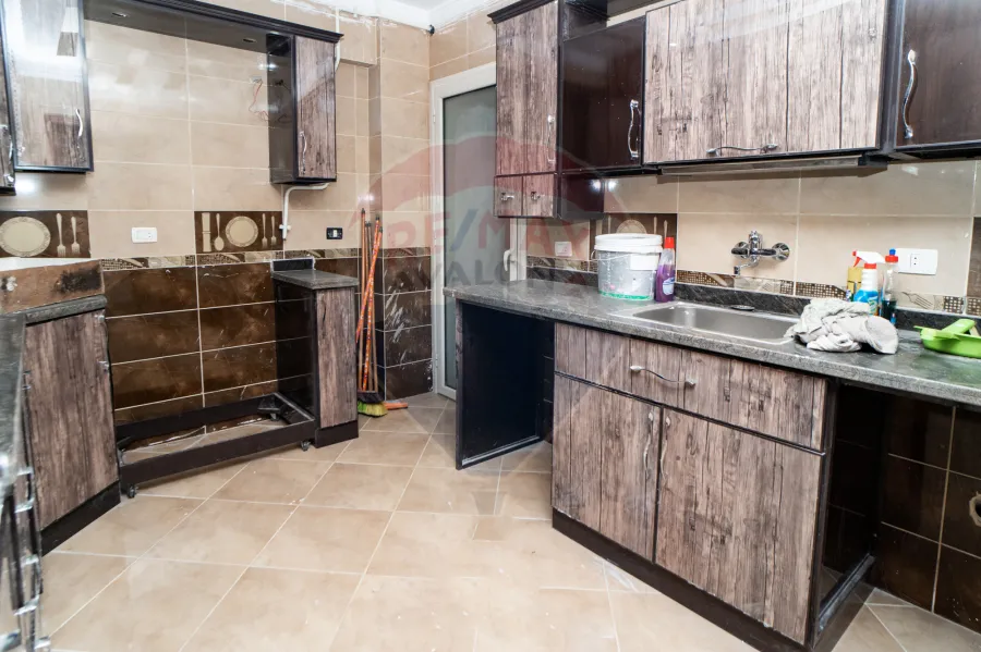 شقة للإيجار 205 م لوران (ش الإقبال)