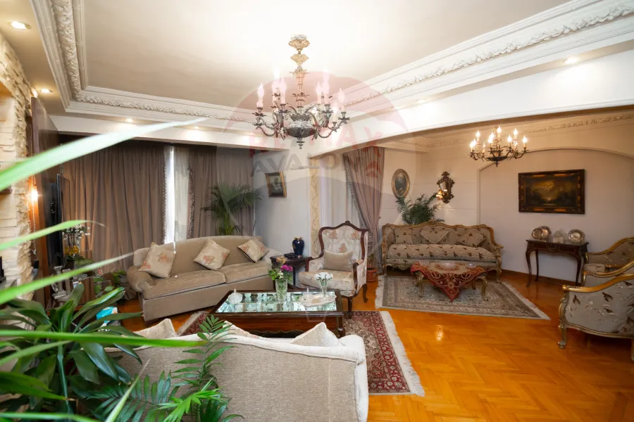 Apartment for sale 160 m Wabour Al-Mahyah (Galal El-Din El-Desouky st.)